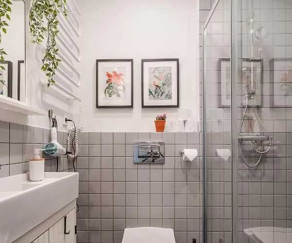 Rynek Stare 5 - Klima Netflix * Breslavia